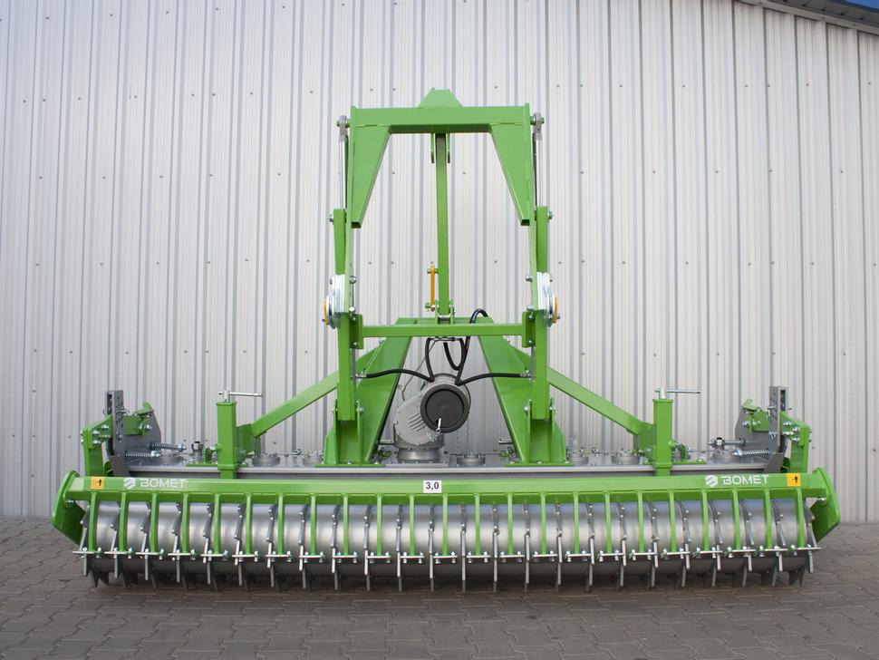 Bomet Kreiselegge / Power harrow / Herse rotative / Erpice rotante / Grada rotativa / Brona wirnikowa 3 m - Grada rotativa: foto 2 Bomet Kreiselegge / Power harrow / Herse rotative / Erpice rotante / Grada rotativa / Brona wirnikowa 3 m - Grada rotativa: foto 2