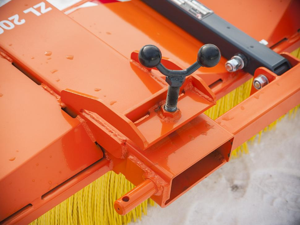 Moderntech Kehrmaschine / Sweeper / Balayeuse / Spazzolatrice / Подметальная машина / Zamiatarka 3 m - Barredora vial para Barredora cucharón: foto 3 Moderntech Kehrmaschine / Sweeper / Balayeuse / Spazzolatrice / Подметальная машина / Zamiatarka 3 m - Barredora vial para Barredora cucharón: foto 3