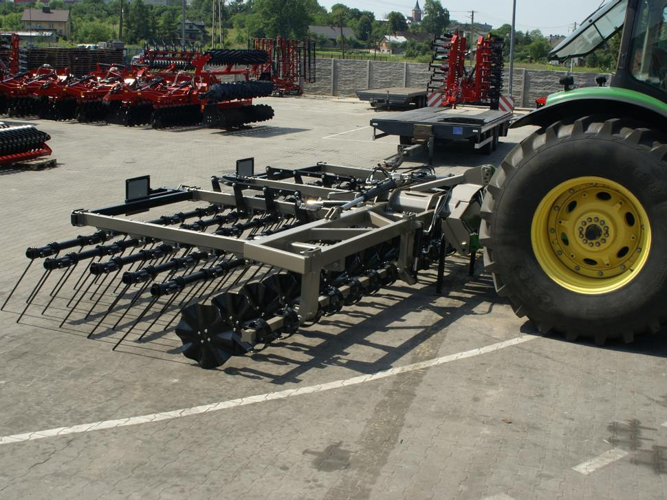 ROLEX Mulchegge / Mulch harrow / Herse de déchaumage / Erpice pacciamante / Борона для мульчирования / Brona mulczowa 7,5 m - Grada de púas: foto 5 ROLEX Mulchegge / Mulch harrow / Herse de déchaumage / Erpice pacciamante / Борона для мульчирования / Brona mulczowa 7,5 m - Grada de púas: foto 5