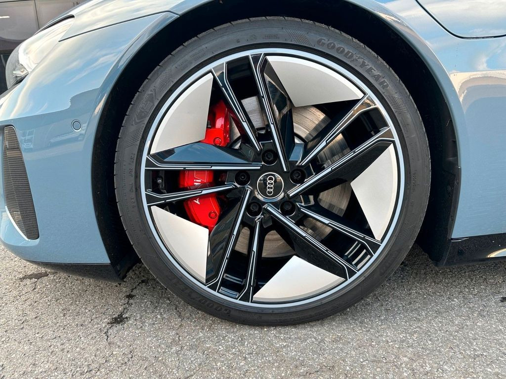 Sedan Audi e-tron GT RS quattro Laser-LED+Head-Up+360* Kam: foto 7