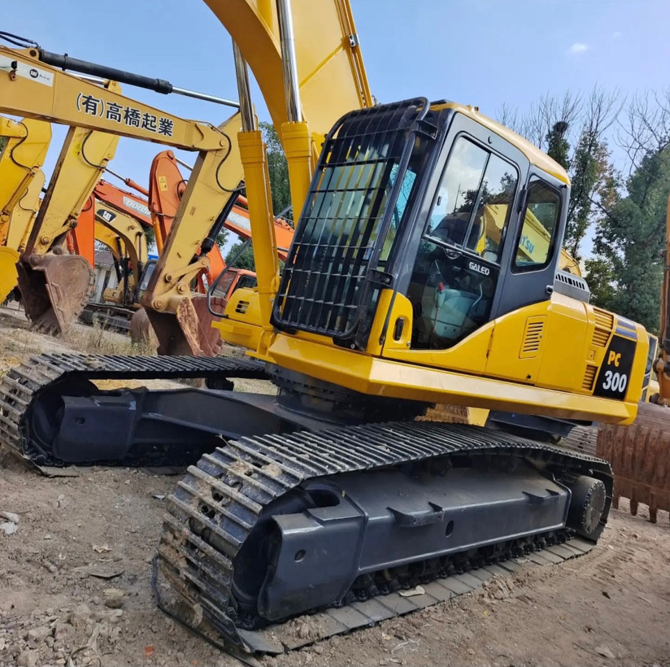 KOMATSU PC300-7 - Excavadora de cadenas: foto 2 KOMATSU PC300-7 - Excavadora de cadenas: foto 2