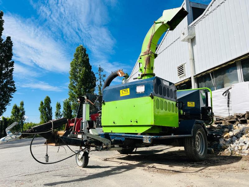 BUGNOT THIERION BV7 Broyeur de branche - Trituradora de madera: foto 5 BUGNOT THIERION BV7 Broyeur de branche - Trituradora de madera: foto 5