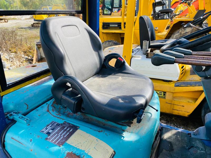 Carretilla elevadora diésel KOMATSU Chariot élévateur diesel FD30T14: foto 7
