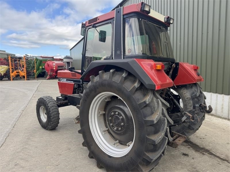 Case IH International Case International 1056XL 2WD - Tractor: foto 4 Case IH International Case International 1056XL 2WD - Tractor: foto 4