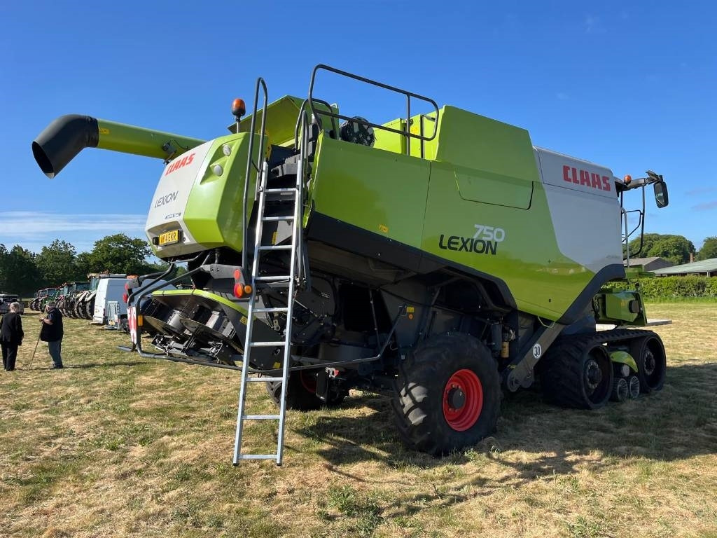 Claas 750TT c/w V900 Header - Cosechadora de granos: foto 4 Claas 750TT c/w V900 Header - Cosechadora de granos: foto 4