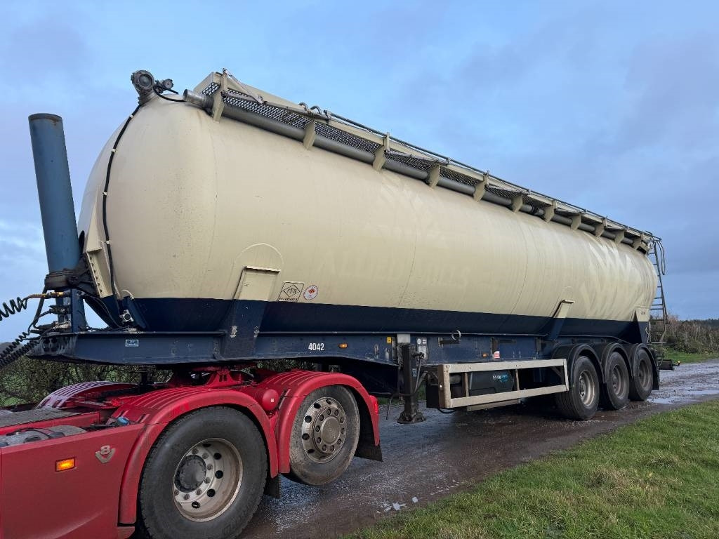 Feldbinder 58 Cube Powder Tanker - Semirremolque cisterna: foto 4 Feldbinder 58 Cube Powder Tanker - Semirremolque cisterna: foto 4