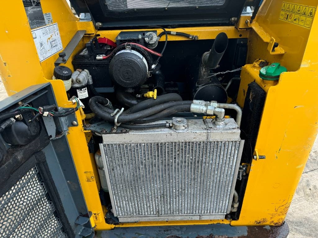 Minicargadora Gehl R 135 Skid Steer: foto 13