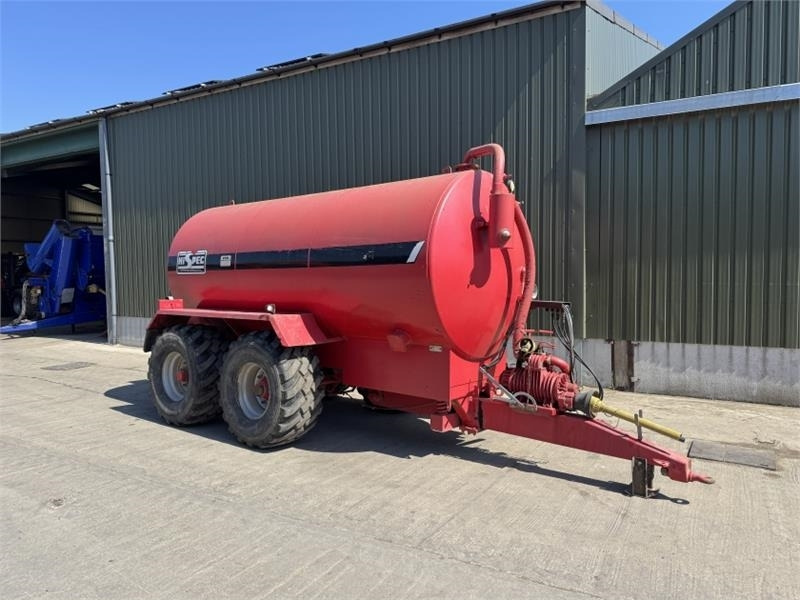 Hi-Spec 2500 Slurry Tanker - Cuba de purín: foto 1 Hi-Spec 2500 Slurry Tanker - Cuba de purín: foto 1