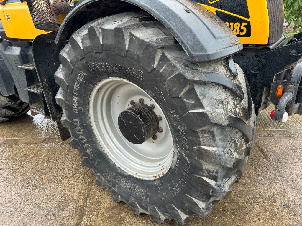 Tractor JCB 3185 Fastrac Smoothshift: foto 16