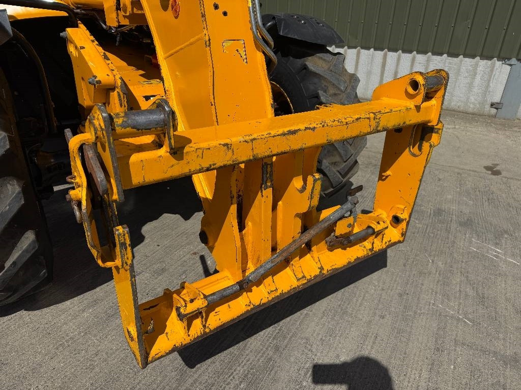 Manipulador telescópico JCB 535-95: foto 10