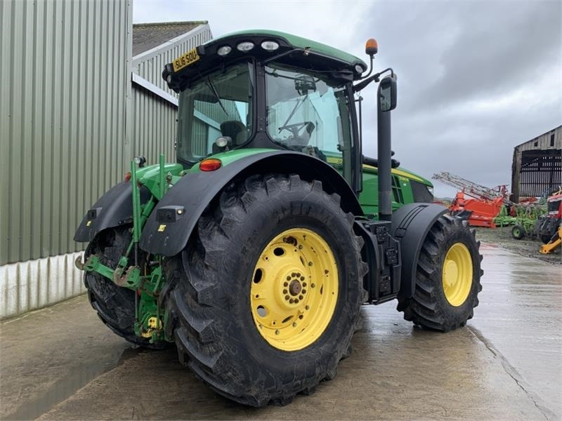 John Deere John Deere 7230R E23 Powershift **Video Below** - Tractor: foto 5 John Deere John Deere 7230R E23 Powershift **Video Below** - Tractor: foto 5