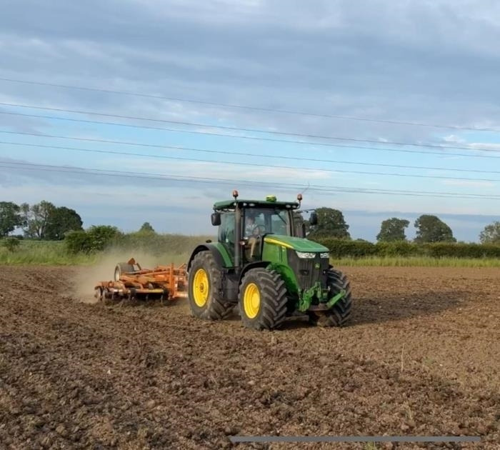 John Deere John Deere 7230R E23 Powershift **Video Below** - Tractor: foto 1 John Deere John Deere 7230R E23 Powershift **Video Below** - Tractor: foto 1
