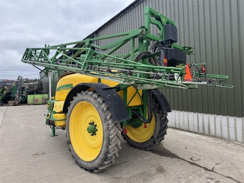 John Deere John Deere 732 Trailed Sprayer - Pulverizador suspendido: foto 2 John Deere John Deere 732 Trailed Sprayer - Pulverizador suspendido: foto 2