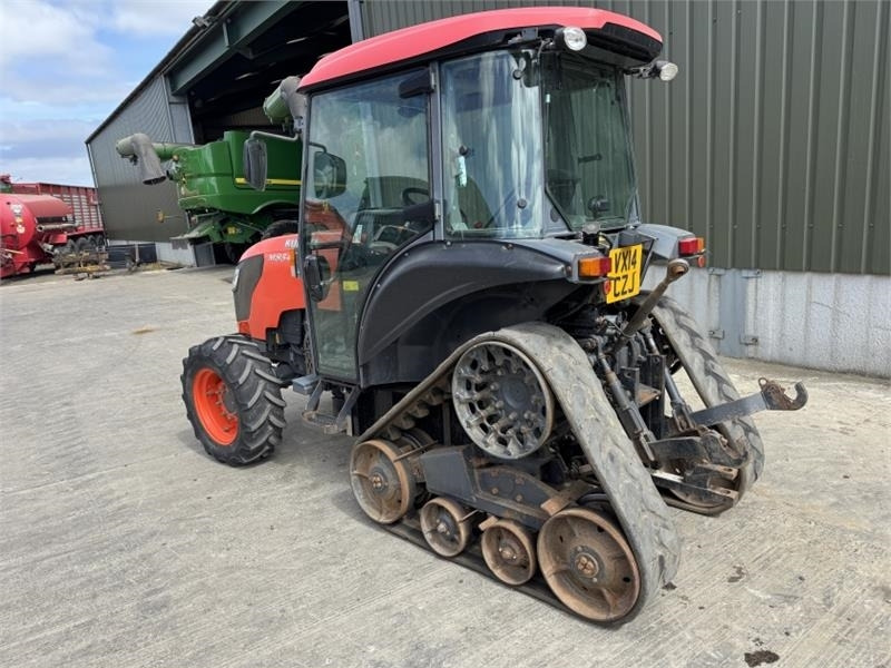 Kubota M8540 Narrow Half Track *85 HP* - Tractor: foto 2 Kubota M8540 Narrow Half Track *85 HP* - Tractor: foto 2