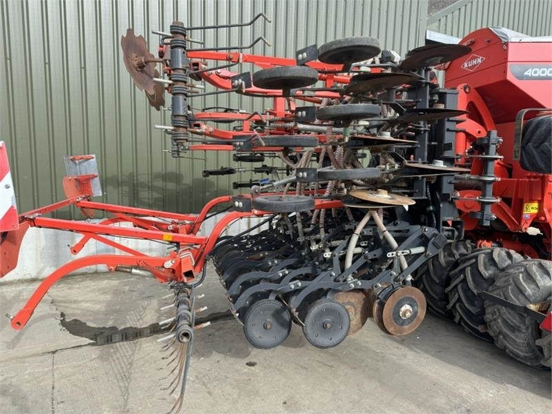 Kuhn Kuhn Speedliner 4000 Seed Drill - Combinado de siembra: foto 5 Kuhn Kuhn Speedliner 4000 Seed Drill - Combinado de siembra: foto 5