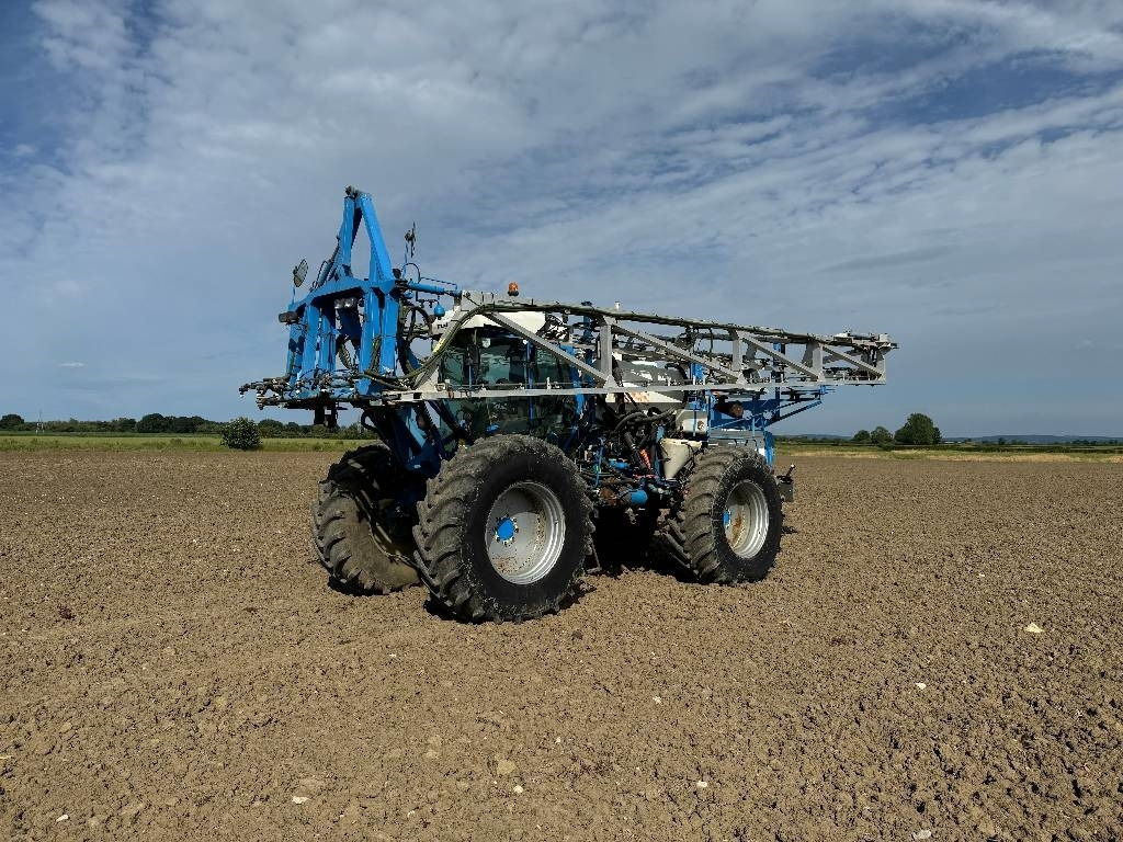Pulverizador autopropulsado Matrot M44D 36m Self Propelled Sprayer: foto 1