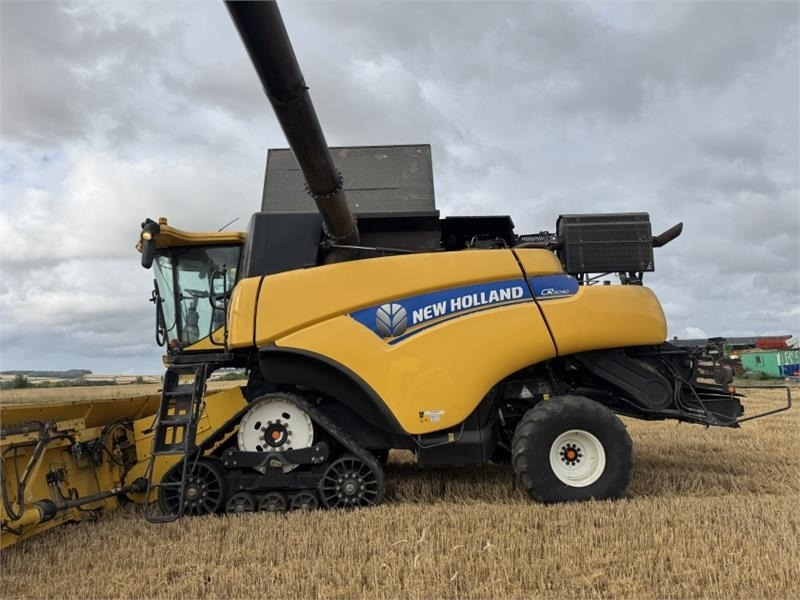 New Holland CR9090 Rotary Combine **Video Below** - Accesorios para cosechadoras: foto 2 New Holland CR9090 Rotary Combine **Video Below** - Accesorios para cosechadoras: foto 2