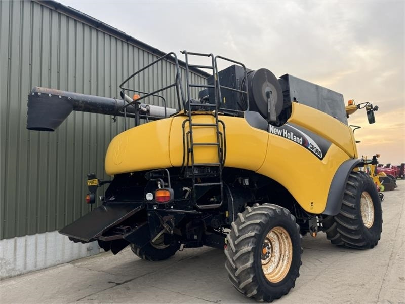 New Holland CR960 c/w 24ft Header **Video Below** - Accesorios para cosechadoras: foto 2 New Holland CR960 c/w 24ft Header **Video Below** - Accesorios para cosechadoras: foto 2
