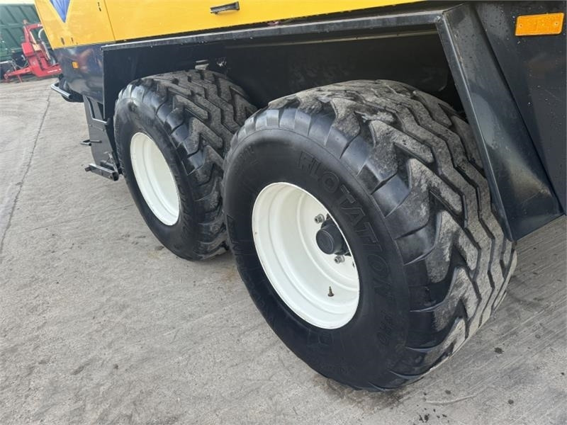 Leasing de New Holland New Holland BB9060 Baler  New Holland New Holland BB9060 Baler: foto 6