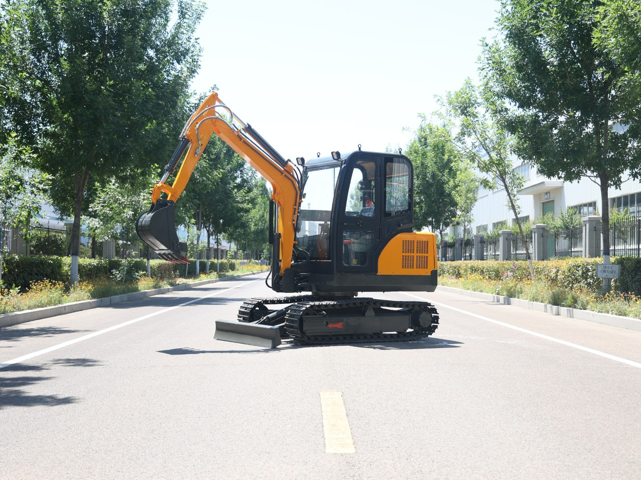 KUBOTA Diesel Mini excavator 4 ton - Müller Machinery MB 40 - KSH - Miniexcavadora: foto 1 KUBOTA Diesel Mini excavator 4 ton - Müller Machinery MB 40 - KSH - Miniexcavadora: foto 1