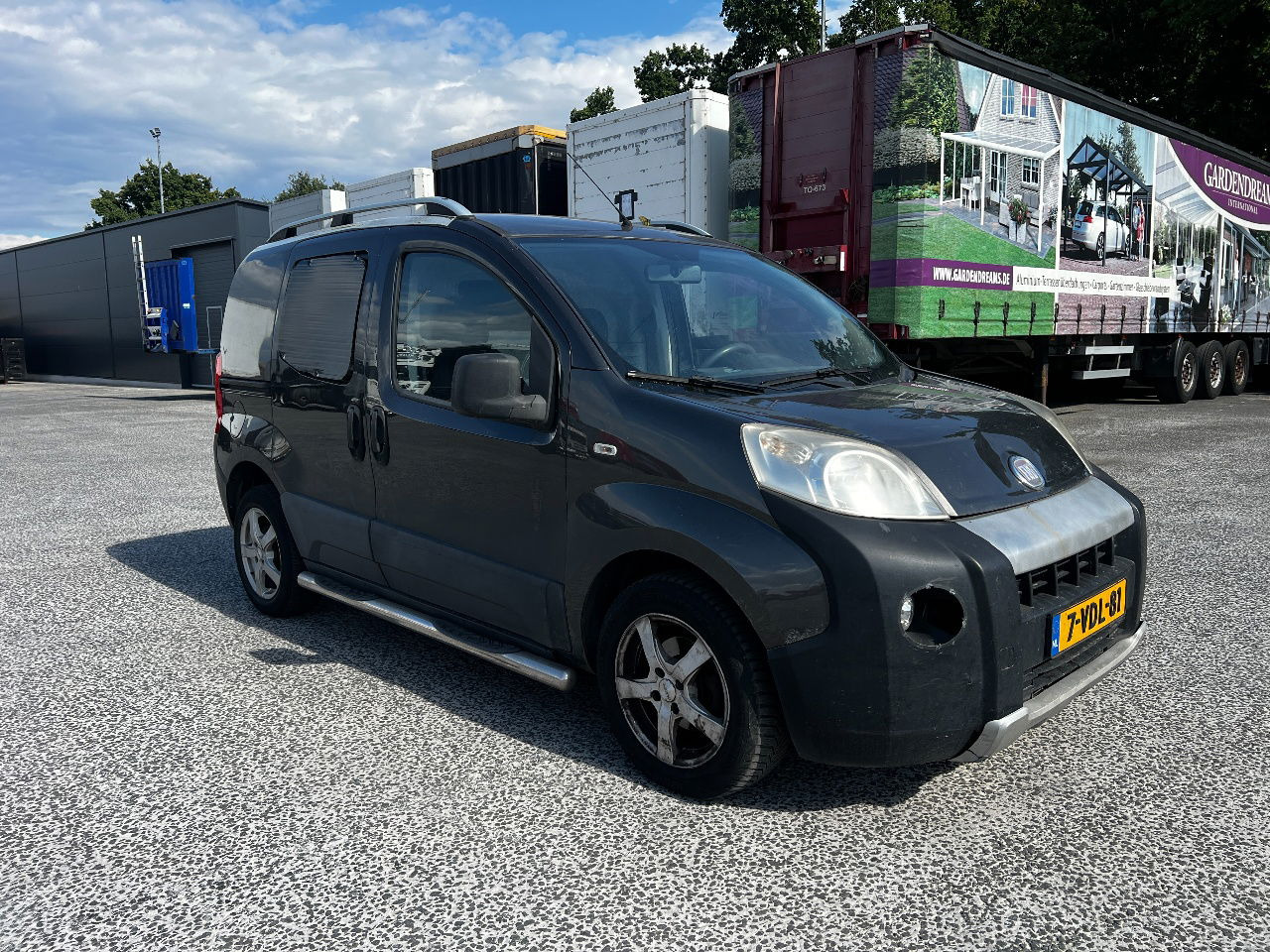 Fiat Fiorino 1.3 diesel, manual - Furgoneta pequeña: foto 2 Fiat Fiorino 1.3 diesel, manual - Furgoneta pequeña: foto 2