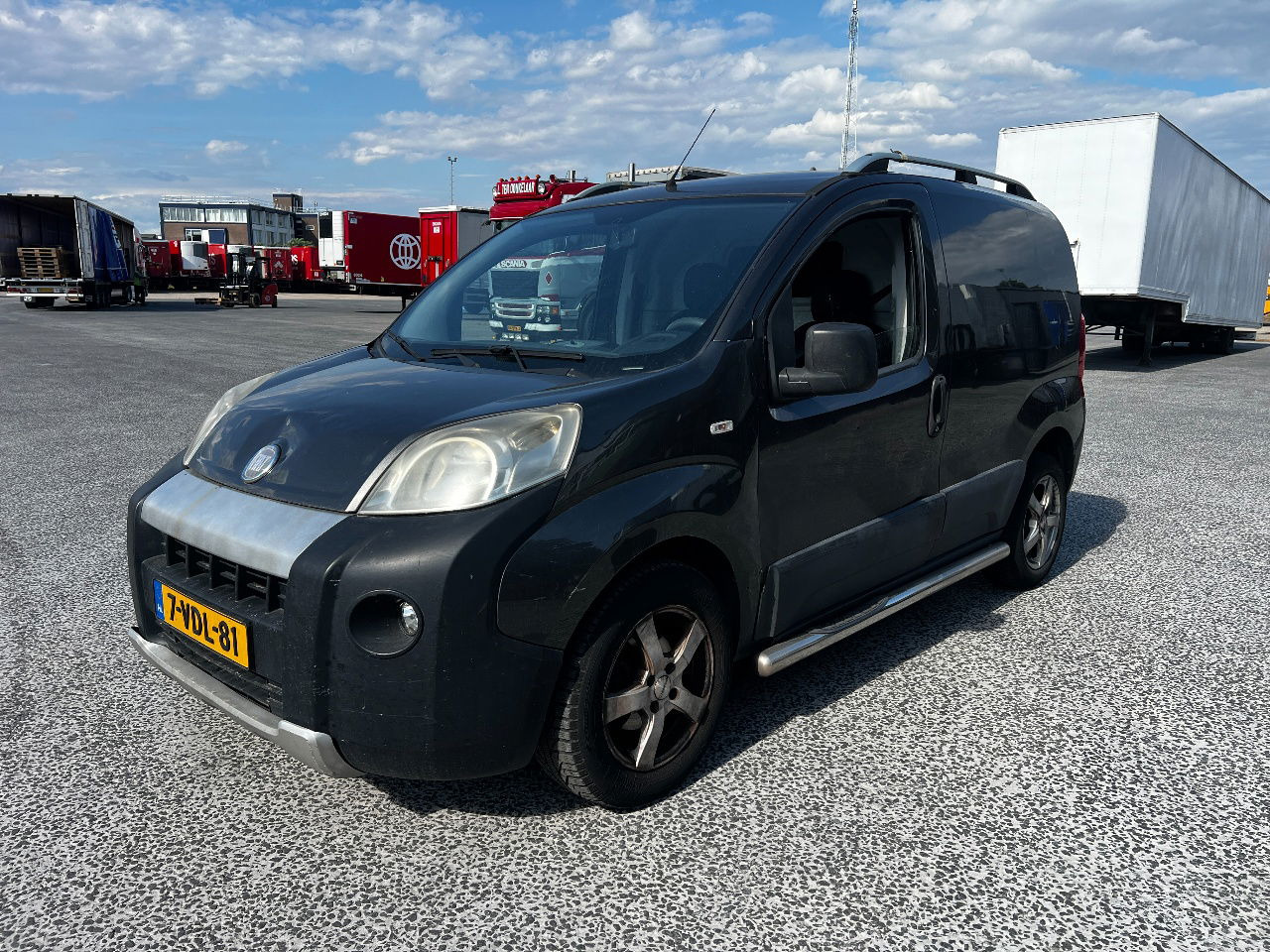Fiat Fiorino 1.3 diesel, manual - Furgoneta pequeña: foto 1 Fiat Fiorino 1.3 diesel, manual - Furgoneta pequeña: foto 1