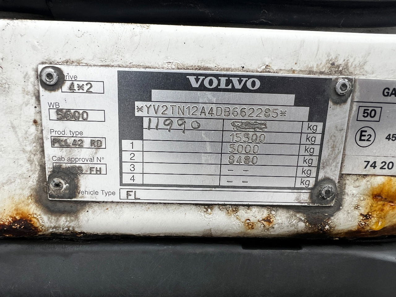 Camión caja cerrada Volvo FL 12.240 Euro 5, NL truck: foto 11