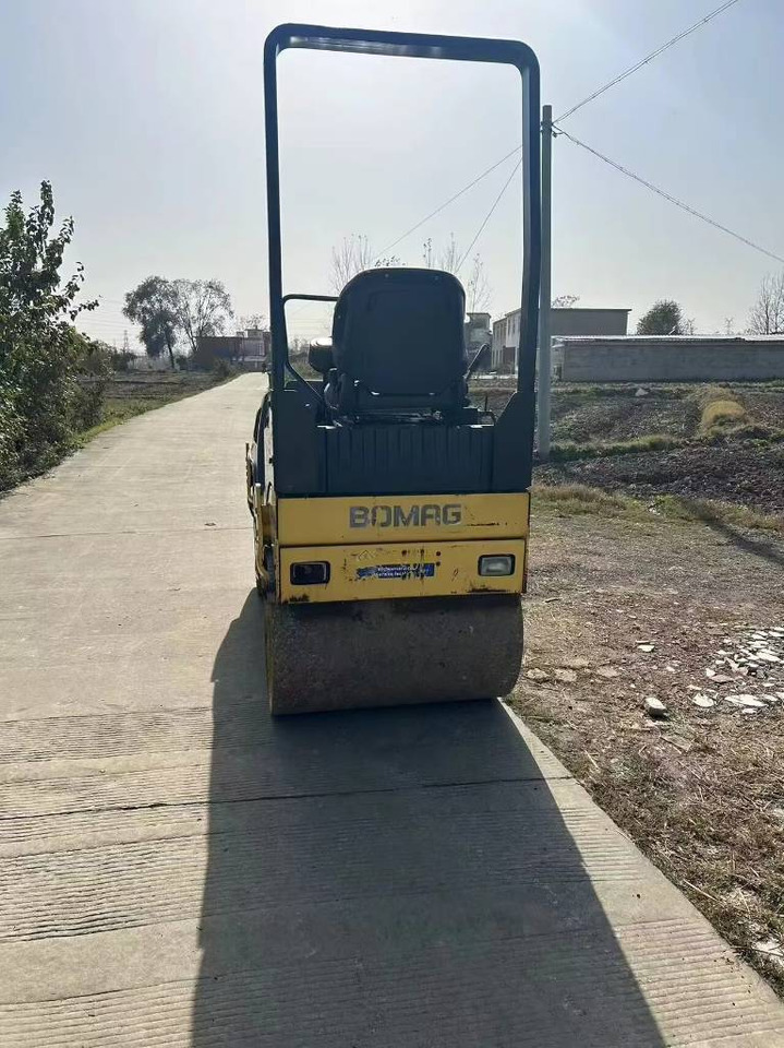 Bomag BW 100 AD - Apisonadora de asfalto: foto 4 Bomag BW 100 AD - Apisonadora de asfalto: foto 4