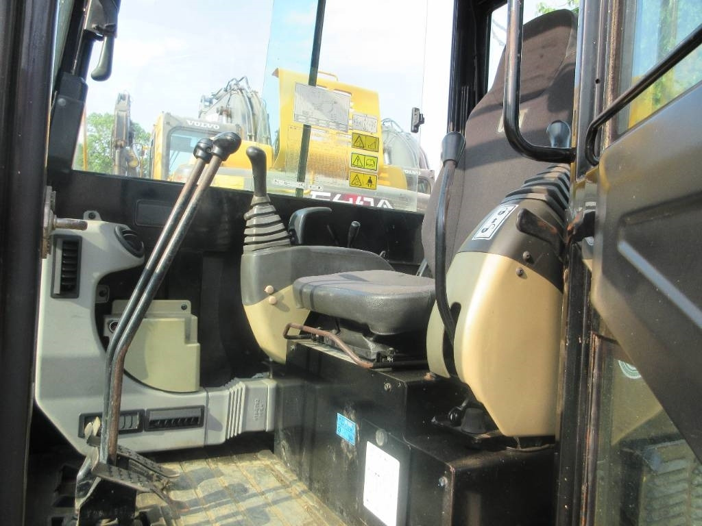 Excavadora de cadenas CAT 305.5 E: foto 10