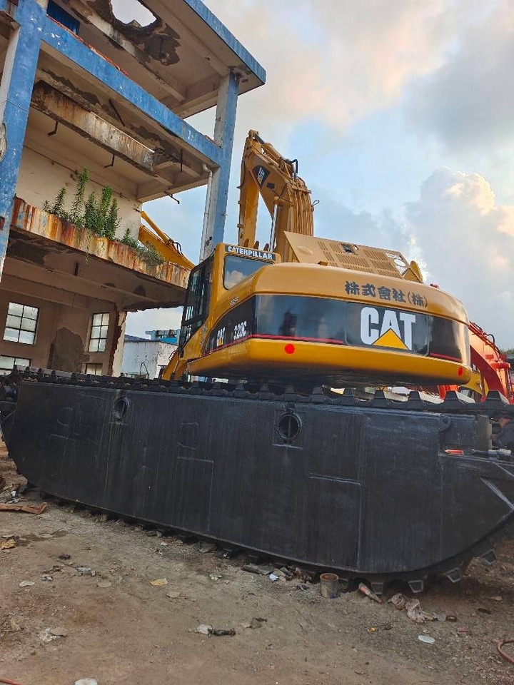 CAT 320 C - Excavadora anfibia: foto 3 CAT 320 C - Excavadora anfibia: foto 3