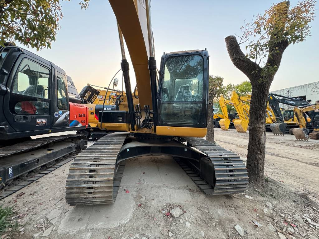 CAT 320D2L - Excavadora de cadenas: foto 4 CAT 320D2L - Excavadora de cadenas: foto 4