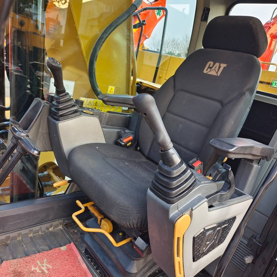CAT 320GC - Excavadora de cadenas: foto 3 CAT 320GC - Excavadora de cadenas: foto 3