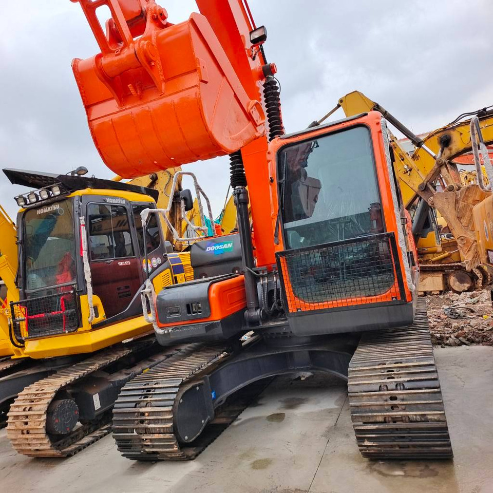 Doosan DX 150 LC - Excavadora de cadenas: foto 2 Doosan DX 150 LC - Excavadora de cadenas: foto 2