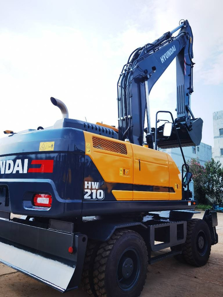 Hyundai 210W-9 - Excavadora de ruedas: foto 1 Hyundai 210W-9 - Excavadora de ruedas: foto 1