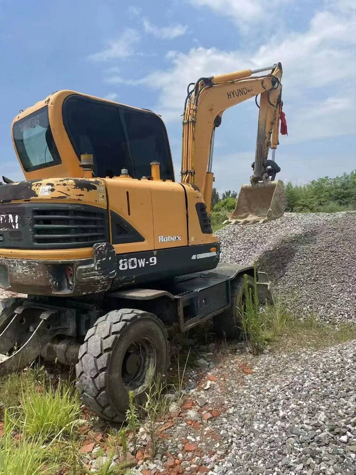 Hyundai 60W-9 - Excavadora de ruedas: foto 1 Hyundai 60W-9 - Excavadora de ruedas: foto 1