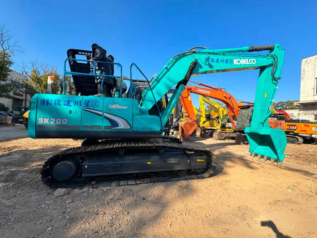 Kobelco SK 200-8 - Excavadora de cadenas: foto 1 Kobelco SK 200-8 - Excavadora de cadenas: foto 1