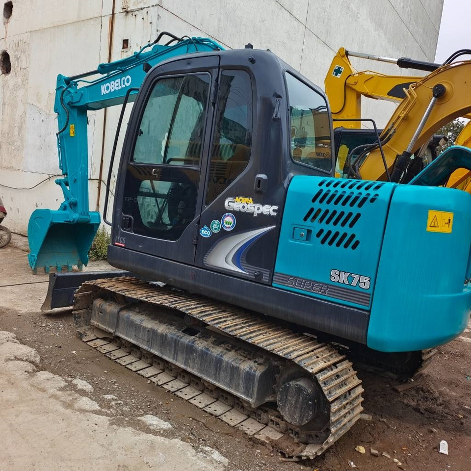 Kobelco SK 75 CSR - Excavadora de cadenas: foto 2 Kobelco SK 75 CSR - Excavadora de cadenas: foto 2