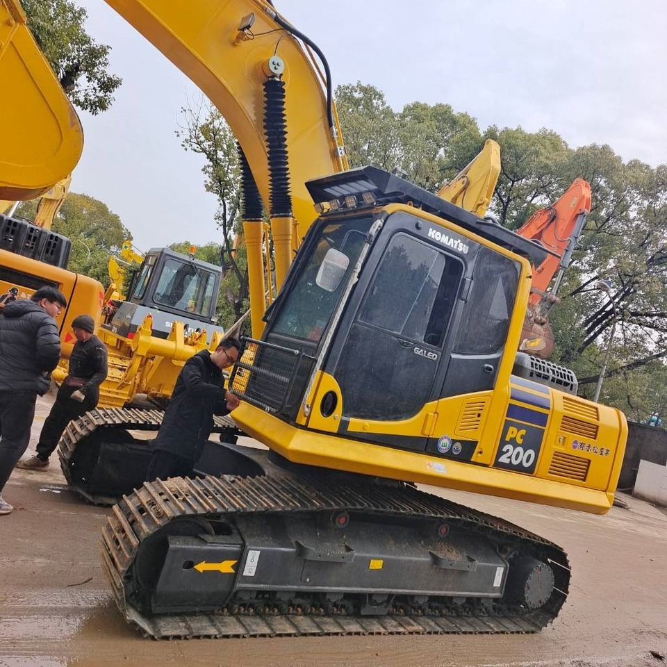 Komatsu PC 200 8N - Excavadora de cadenas: foto 2 Komatsu PC 200 8N - Excavadora de cadenas: foto 2