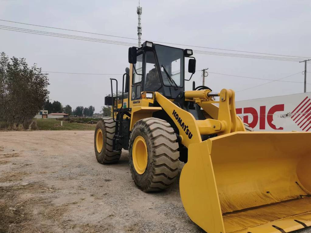 Komatsu WA 320-5 - Cargadora de ruedas: foto 5 Komatsu WA 320-5 - Cargadora de ruedas: foto 5