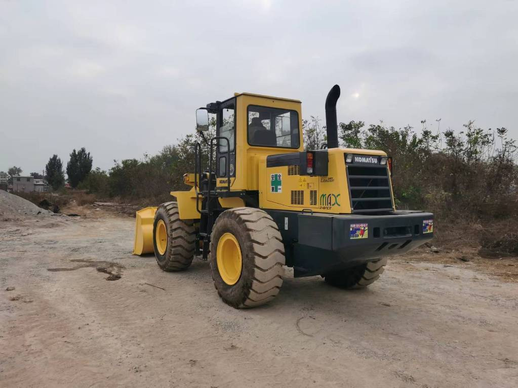 Komatsu WA 320-5 - Cargadora de ruedas: foto 3 Komatsu WA 320-5 - Cargadora de ruedas: foto 3