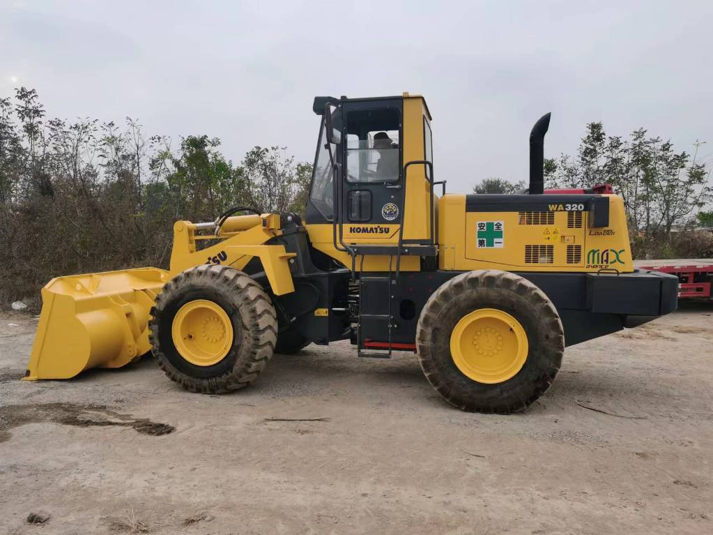 Komatsu WA 320-5 - Cargadora de ruedas: foto 1 Komatsu WA 320-5 - Cargadora de ruedas: foto 1