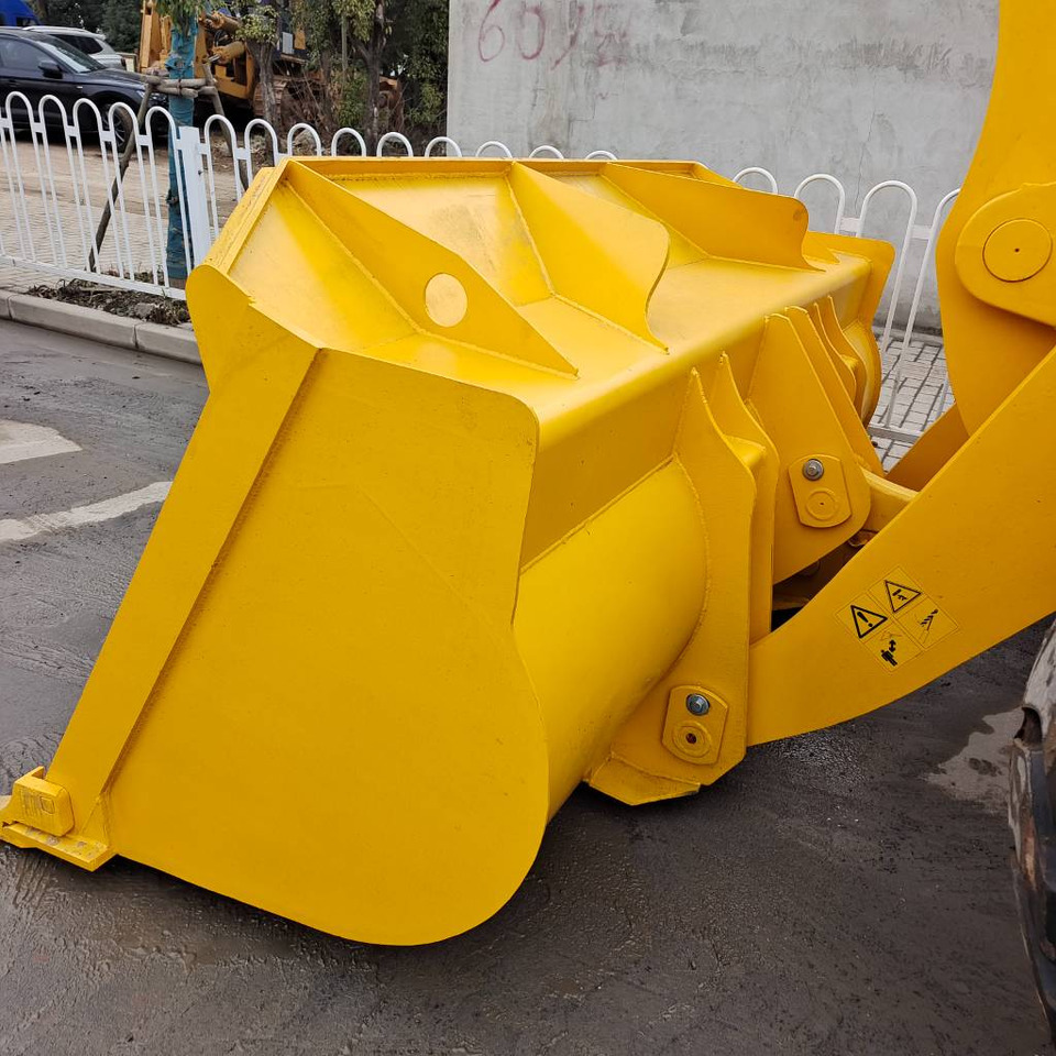 Komatsu WA 380-3 - Cargadora de ruedas: foto 2 Komatsu WA 380-3 - Cargadora de ruedas: foto 2