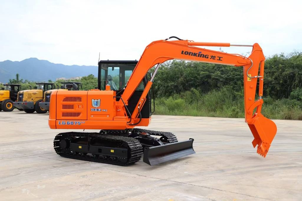 Lonking LG6075 100% NEW Machine - Excavadora de cadenas: foto 1 Lonking LG6075 100% NEW Machine - Excavadora de cadenas: foto 1