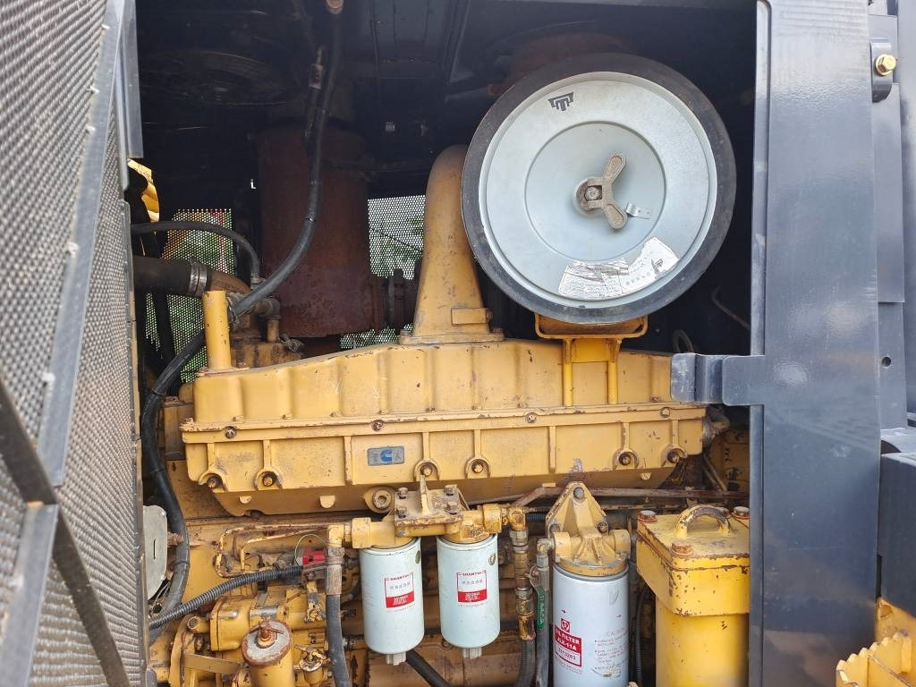 Bulldozer Shantui SD 32: foto 8