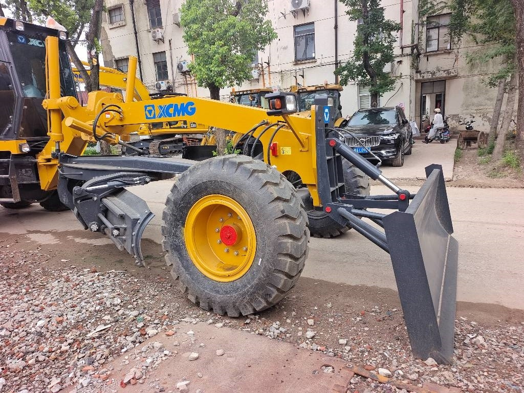 XCMG GR 2153 - Grader: foto 2 XCMG GR 2153 - Grader: foto 2