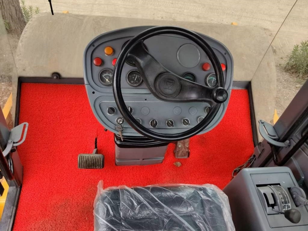 XCMG XS 223 J - Compactador: foto 5 XCMG XS 223 J - Compactador: foto 5