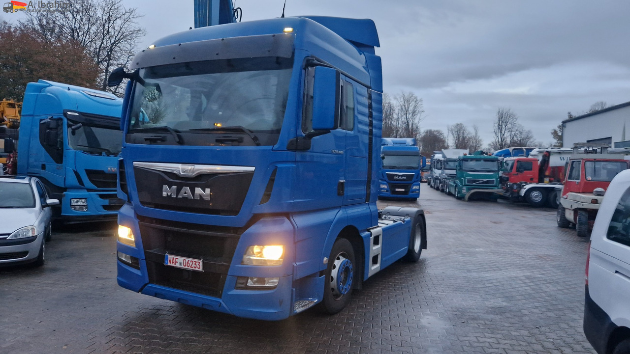 MAN 18.480 TGX XLX Retarder 2x Tank deutsches Fahrzeug - Cabeza tractora: foto 1 MAN 18.480 TGX XLX Retarder 2x Tank deutsches Fahrzeug - Cabeza tractora: foto 1