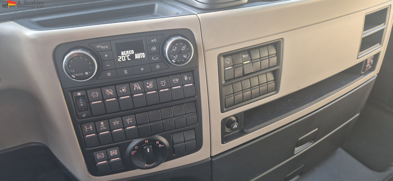 MAN TGX 18.500 Retarder | Standklima | XXL | 2x Tank | LED | deutsches Fahrzeug - Cabeza tractora: foto 3 MAN TGX 18.500 Retarder | Standklima | XXL | 2x Tank | LED | deutsches Fahrzeug - Cabeza tractora: foto 3