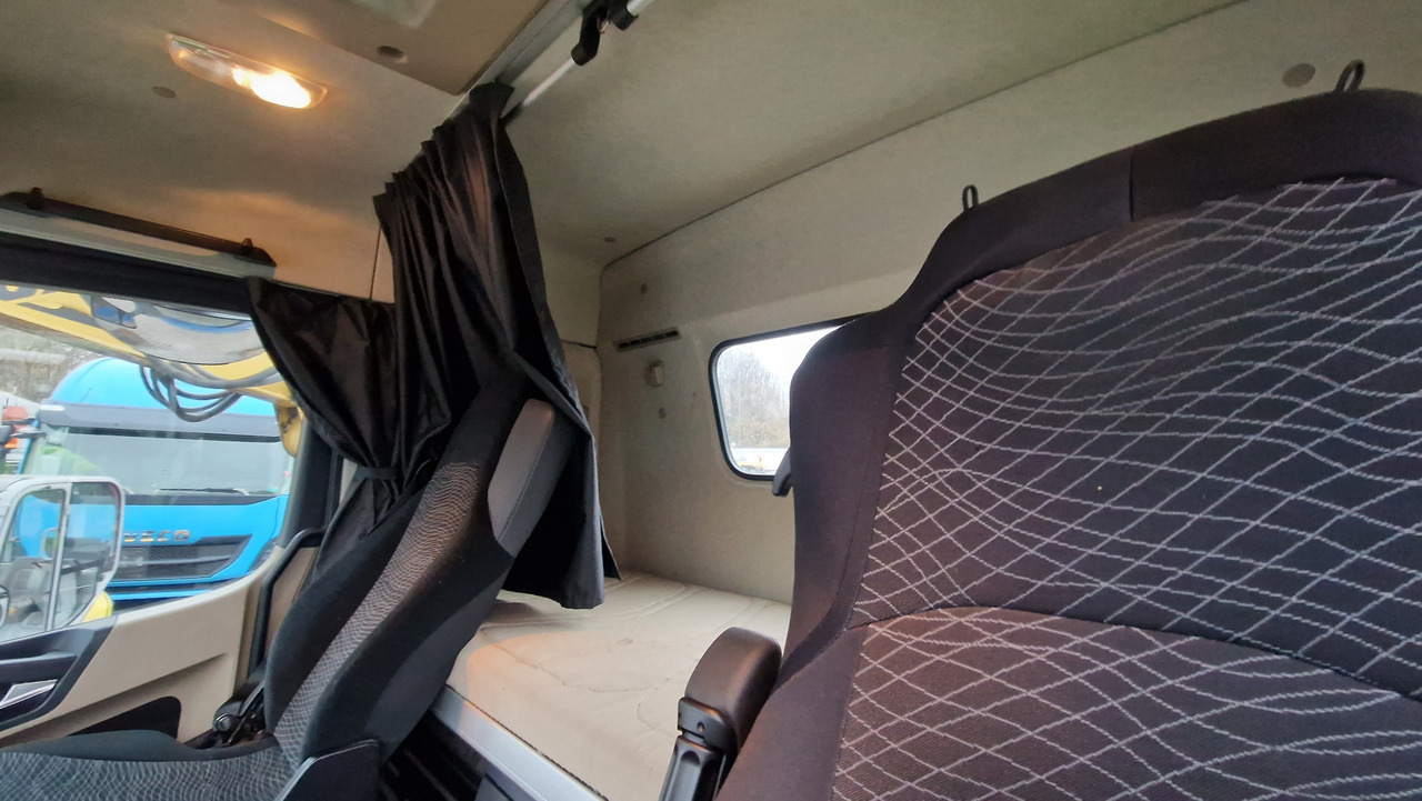 Cabeza tractora Mercedes-Benz 1840 Klima, Retarder, Kamera deutsches Fahrzeug: foto 7 Cabeza tractora Mercedes-Benz 1840 Klima, Retarder, Kamera deutsches Fahrzeug: foto 7