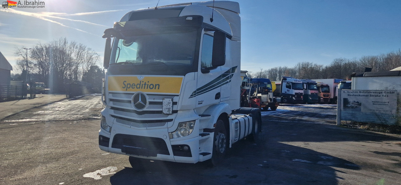 Mercedes-Benz 1842 sehr sauber, deutsches Fahrzeug einsatzbereit - Cabeza tractora: foto 1 Mercedes-Benz 1842 sehr sauber, deutsches Fahrzeug einsatzbereit - Cabeza tractora: foto 1